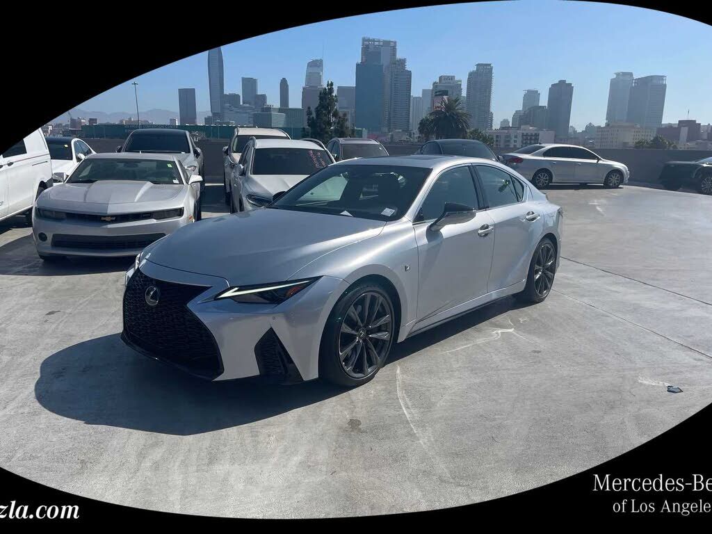 2024 LEXUS IS