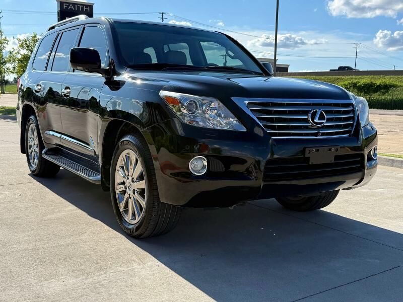 2011 LEXUS LX
