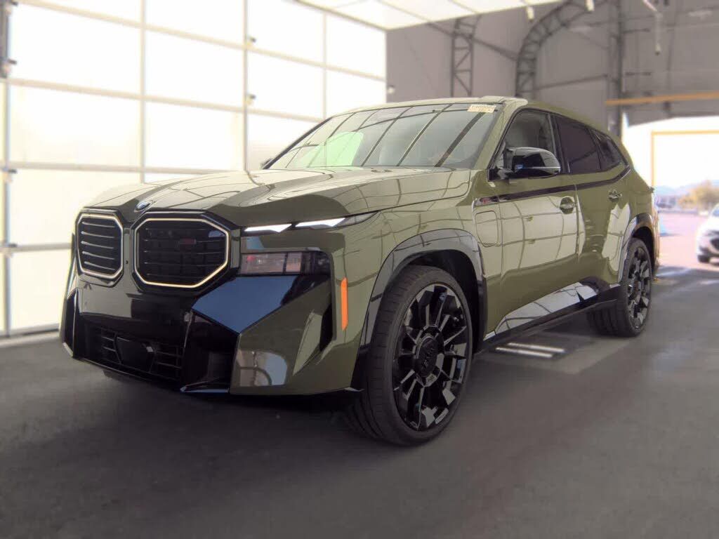 2025 BMW XM