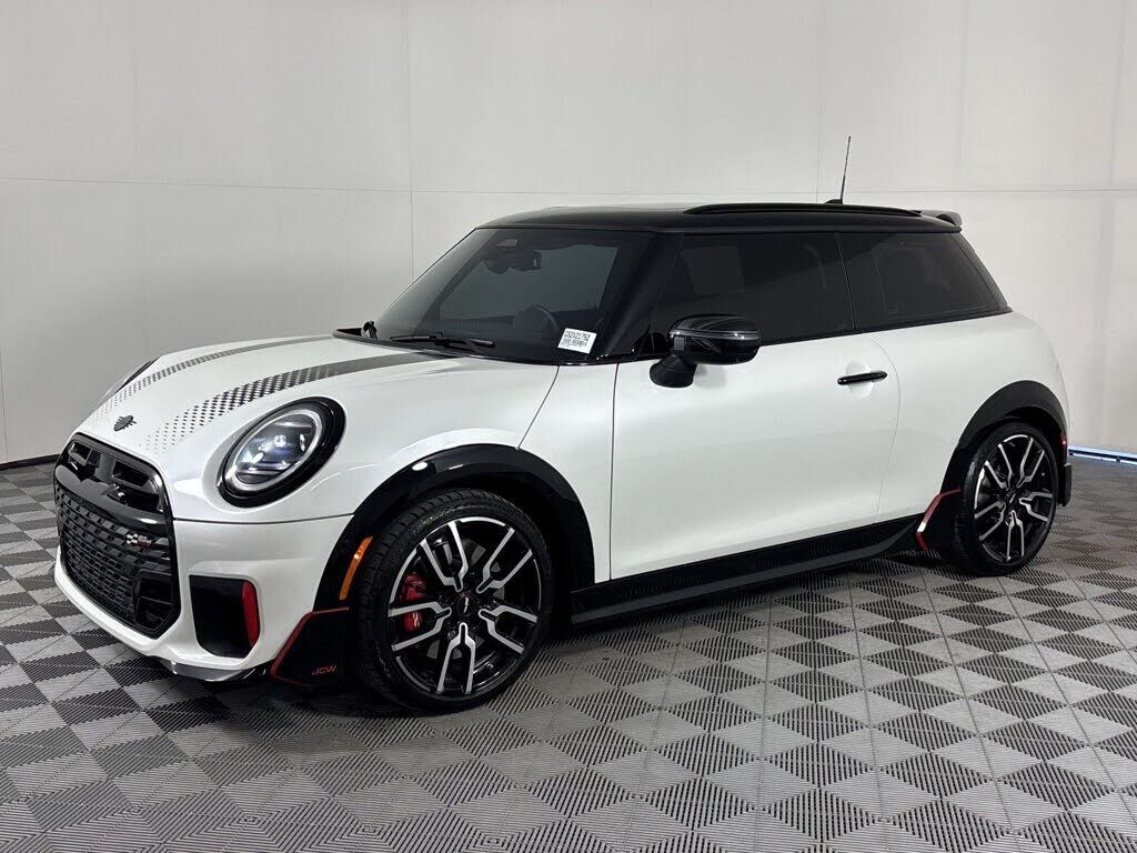 2025 MINI Hardtop