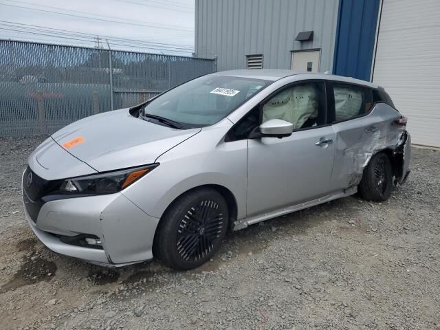 2023 NISSAN Leaf