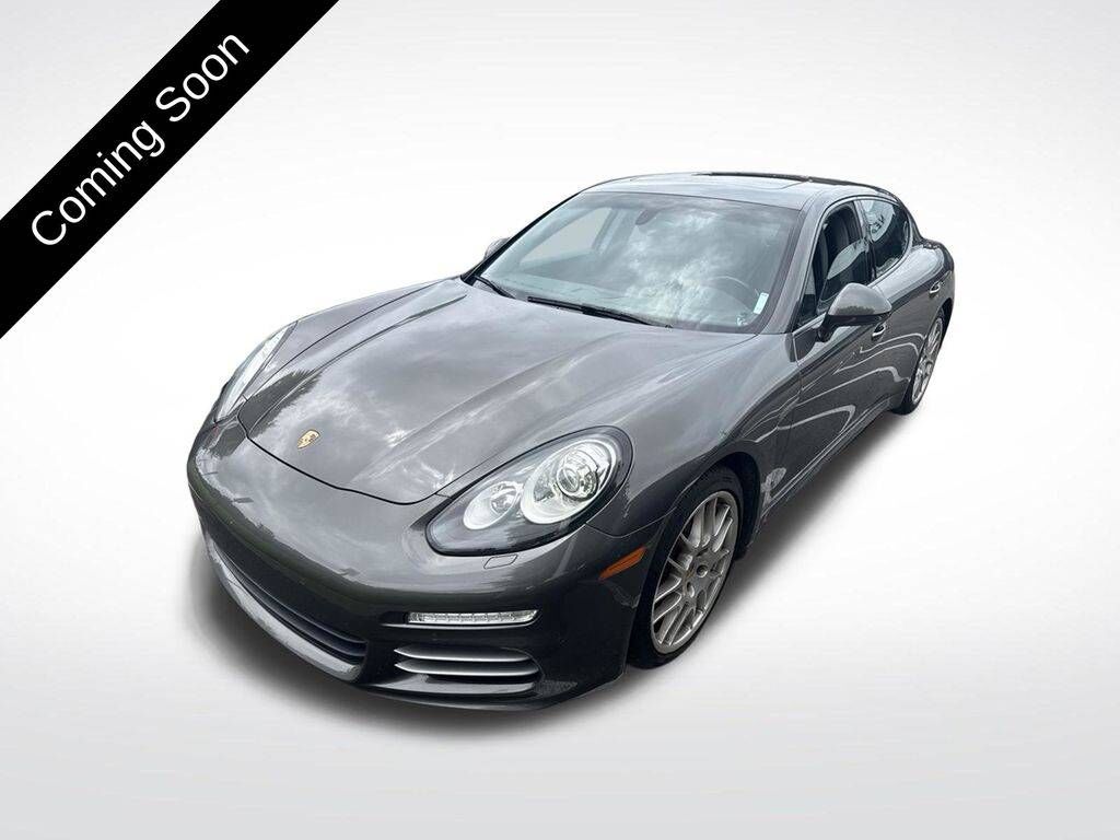 2016 PORSCHE Panamera