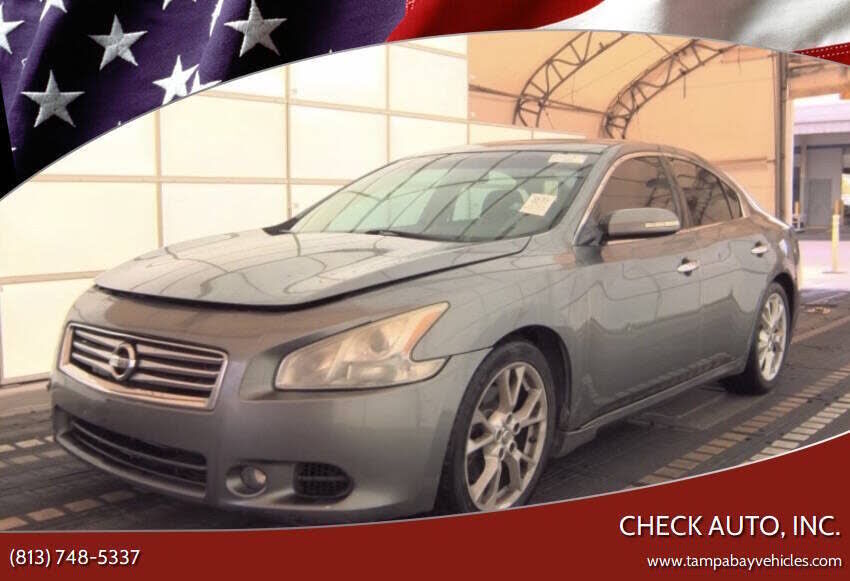 2014 NISSAN Maxima