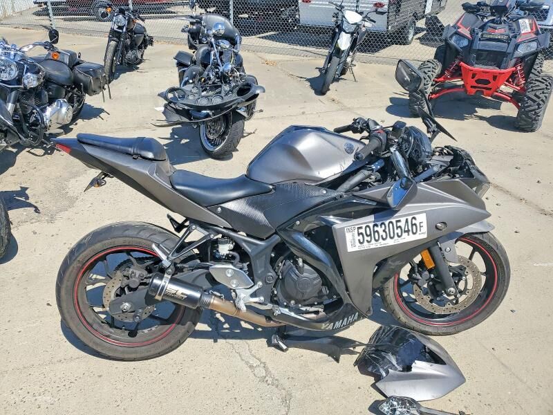 2016 YAMAHA YFZR3