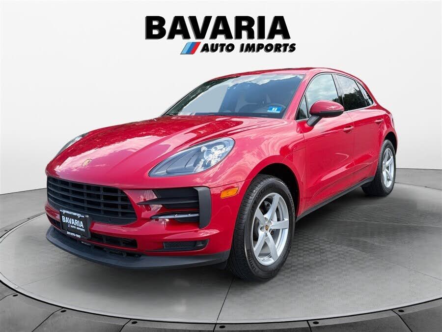 2020 PORSCHE Macan