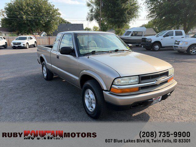 2003 CHEVROLET S-10 Pickup