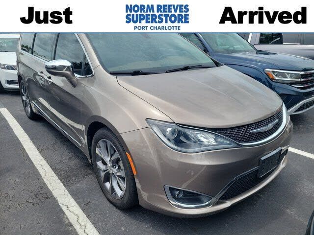2017 CHRYSLER Pacifica