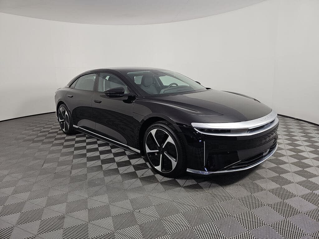 2025 LUCID Air