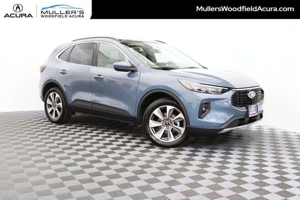 2024 FORD Escape