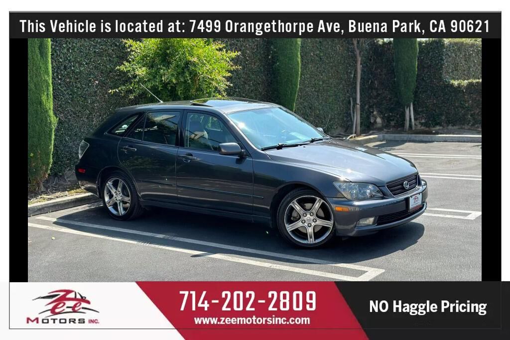 2004 LEXUS IS
