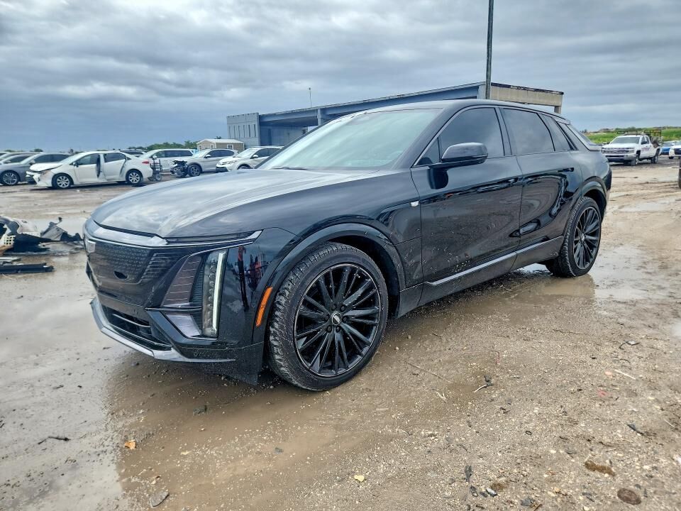 2024 CADILLAC Lyriq
