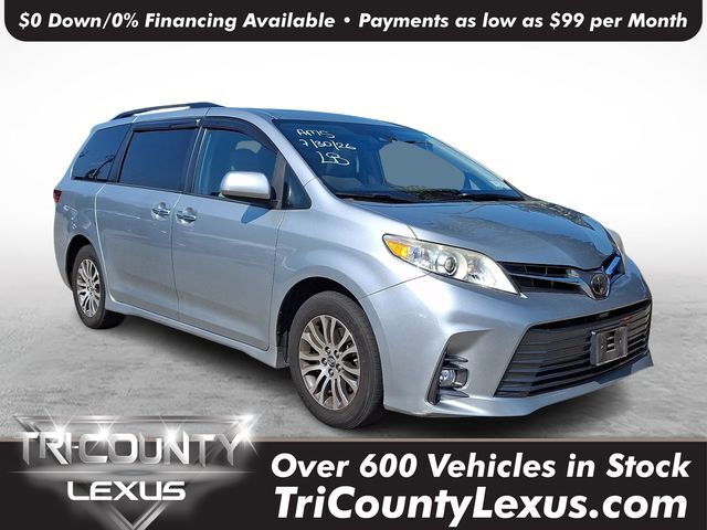 2019 TOYOTA Sienna