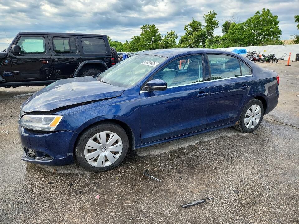 2013 VOLKSWAGEN Jetta