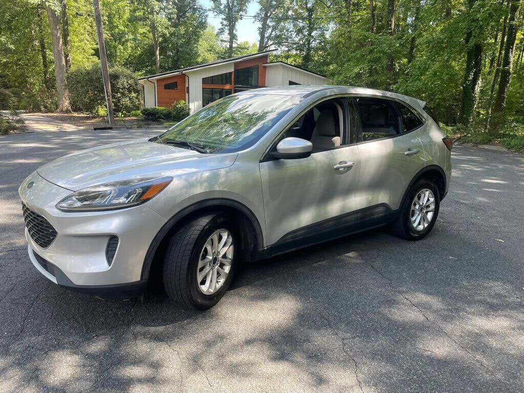 2020 FORD Escape