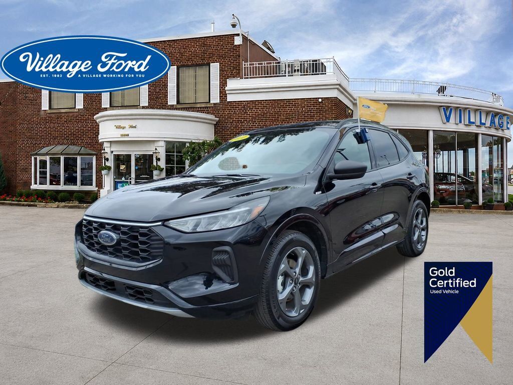 2024 FORD Escape
