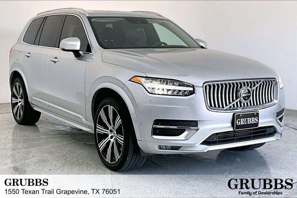 2022 VOLVO XC90