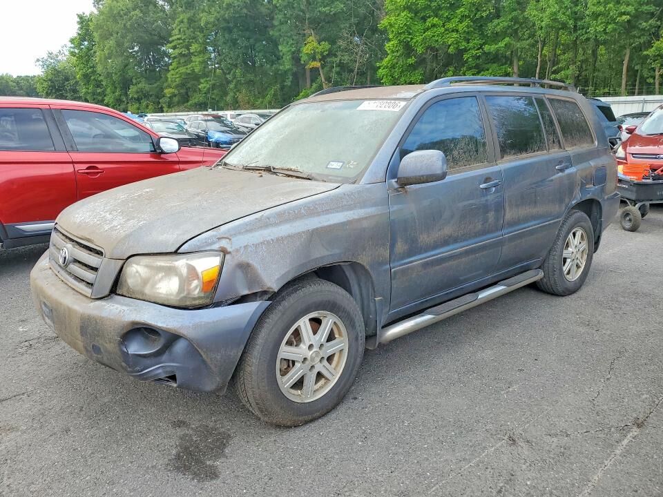 2004 TOYOTA Highlander