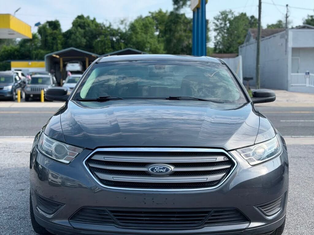2018 FORD Taurus