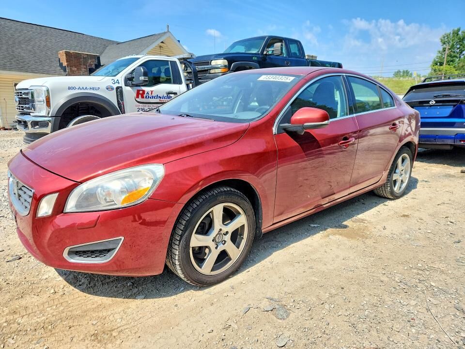 2013 VOLVO S60