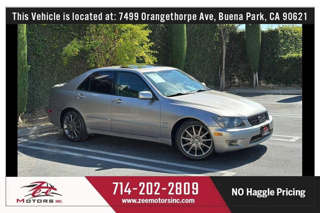 2004 LEXUS IS