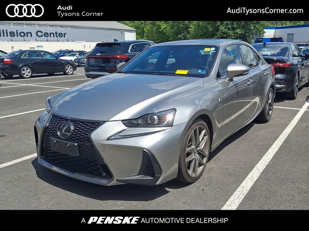 2018 LEXUS IS