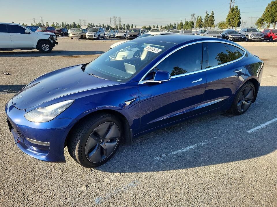 2020 TESLA Model 3