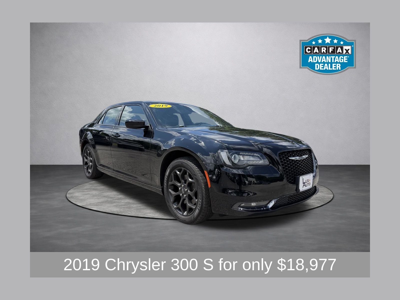 2019 CHRYSLER 300
