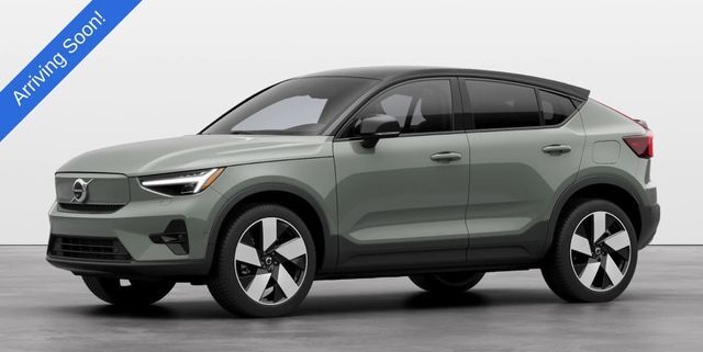 2023 VOLVO C40