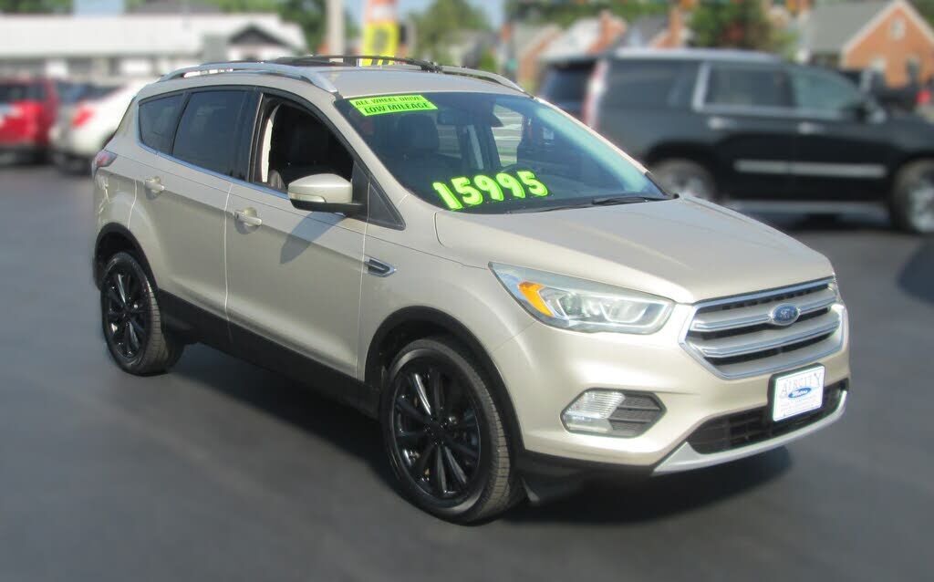 2017 FORD Escape
