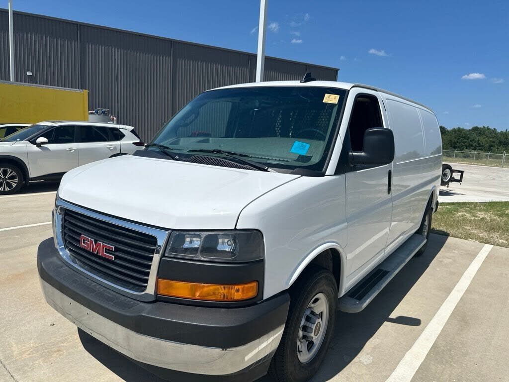 2025 GMC Savana