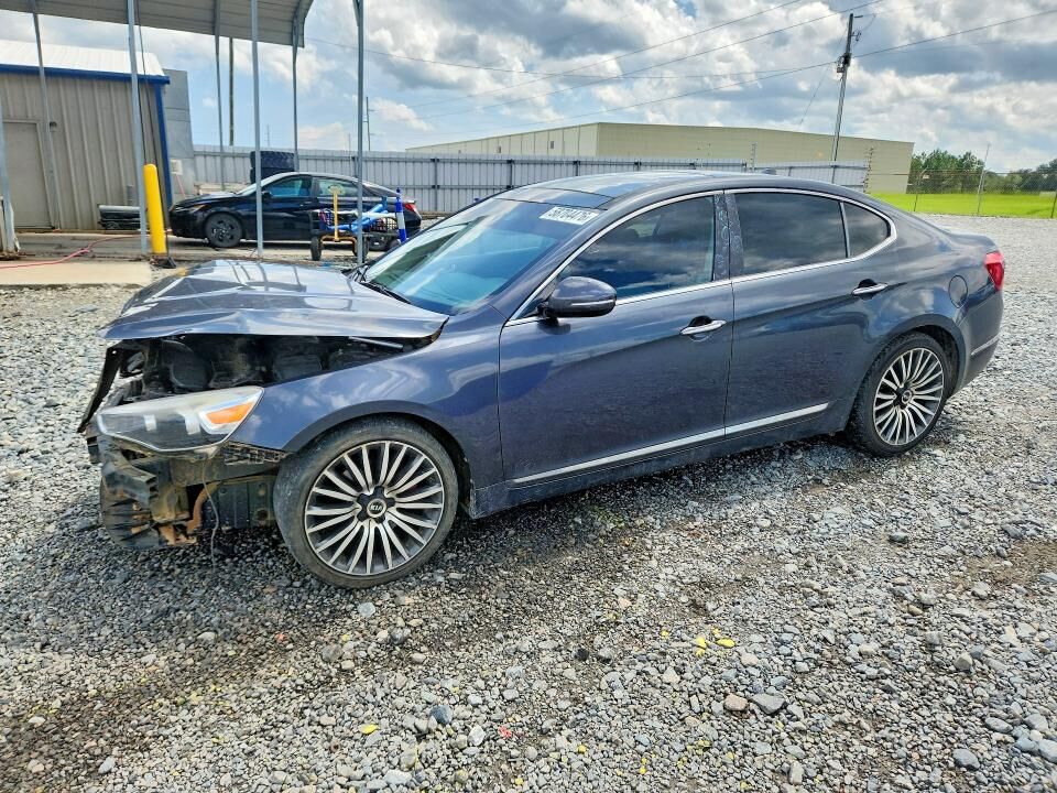 2016 KIA Cadenza