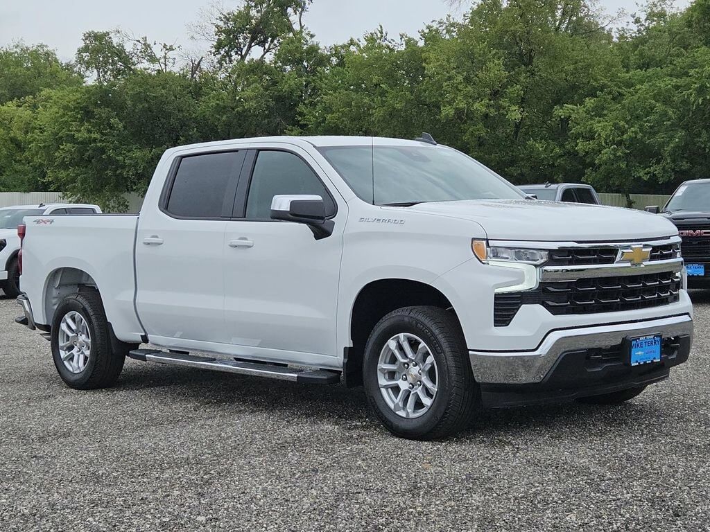 2026 CHEVROLET Silverado