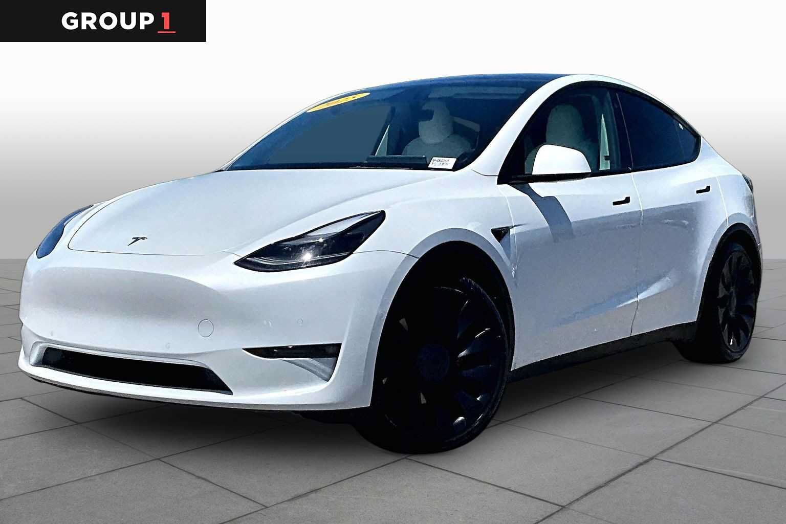 2022 TESLA Model Y