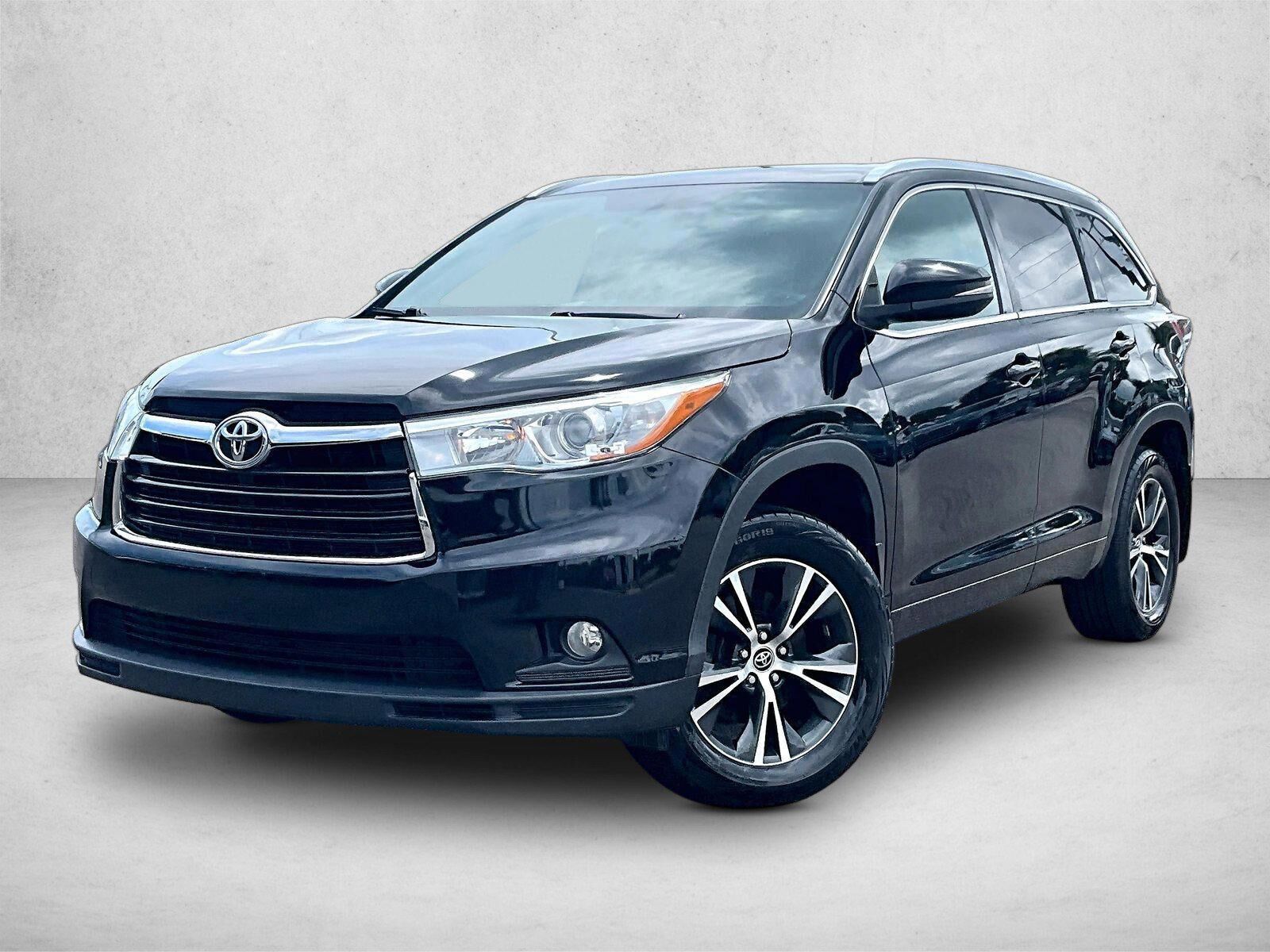 2016 TOYOTA Highlander