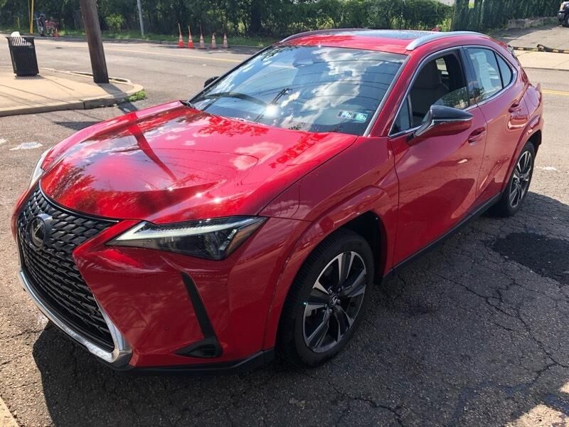 2025 LEXUS UX