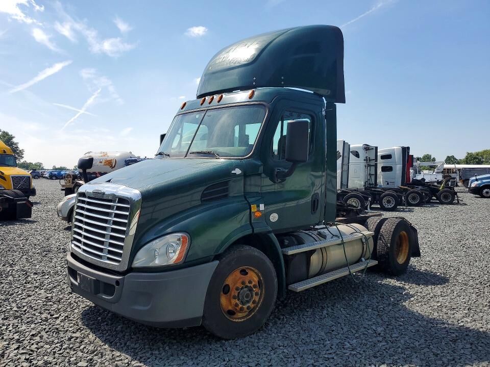 2016 FREIGHTLINER Cascadia