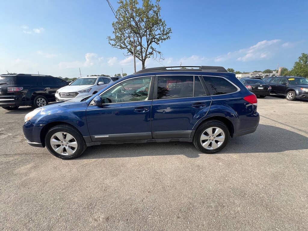 2010 SUBARU Outback