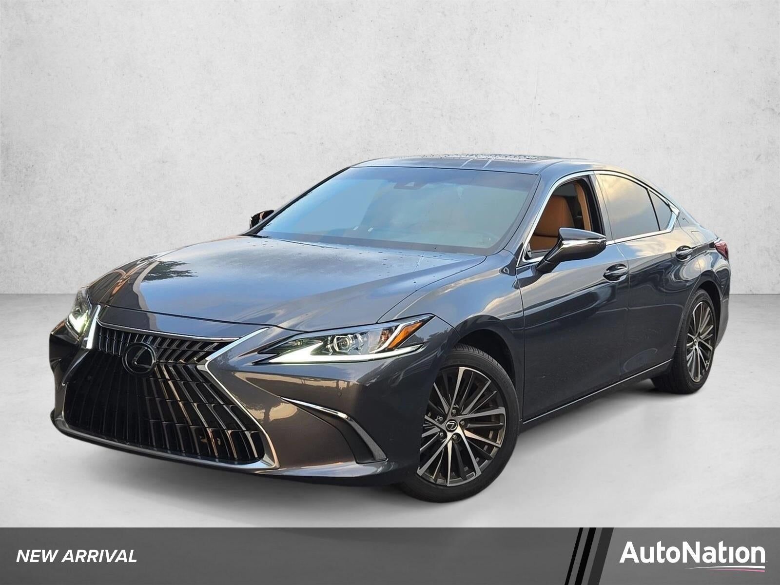 2025 LEXUS ES