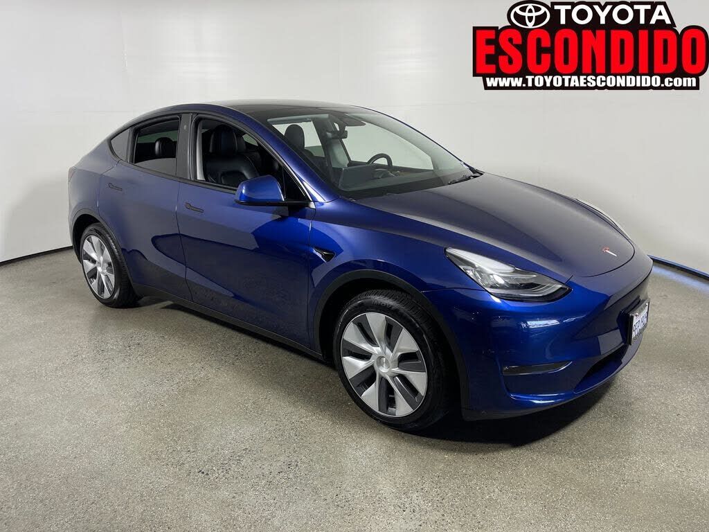 2023 TESLA Model Y