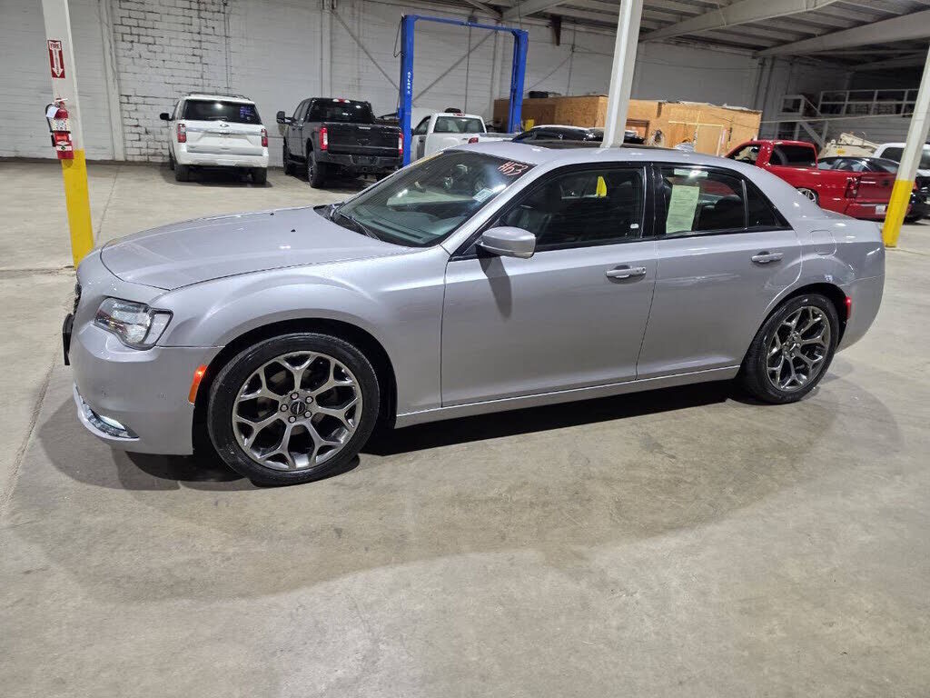 2018 CHRYSLER 300