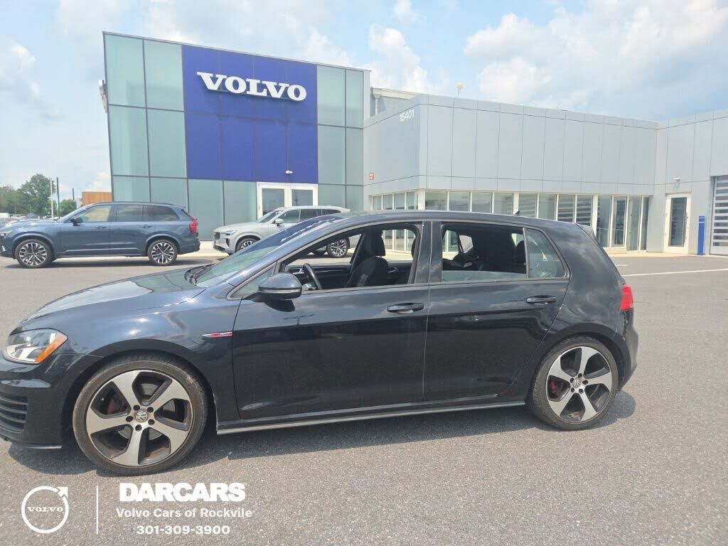 2017 VOLKSWAGEN Golf GTI
