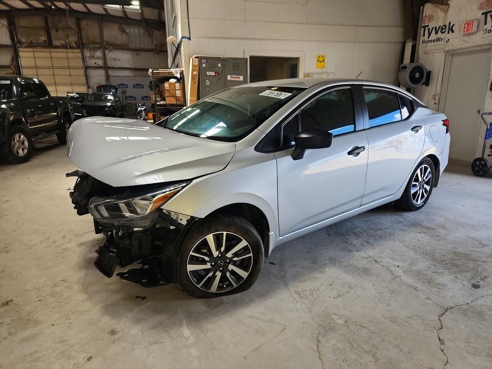 2024 NISSAN Versa
