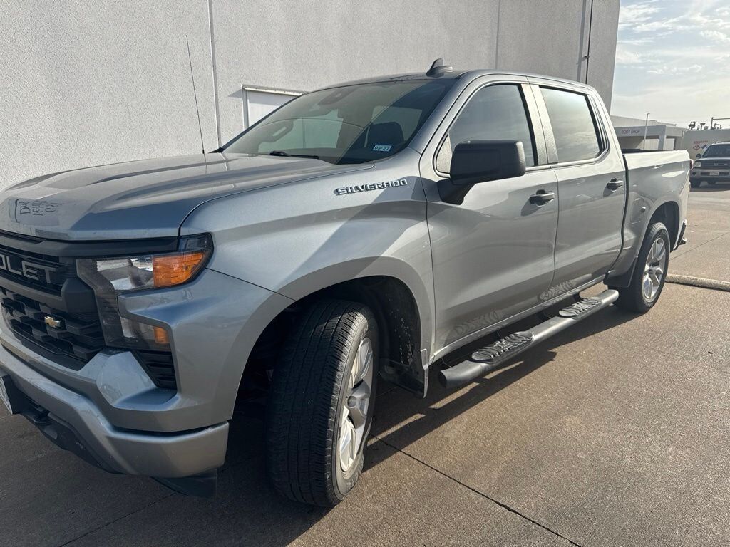 2023 CHEVROLET Silverado