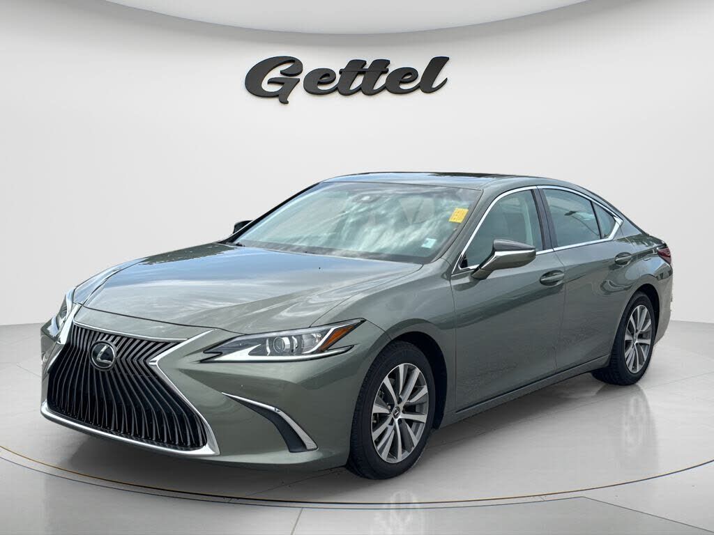2020 LEXUS ES