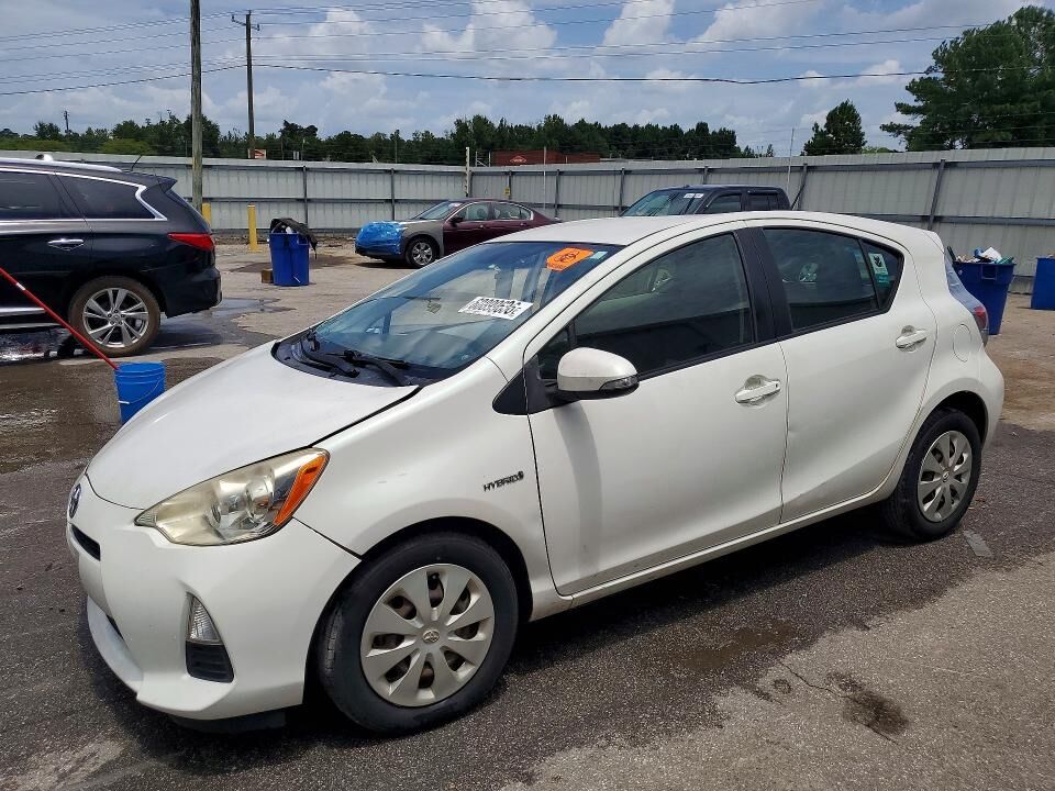 2014 TOYOTA Prius
