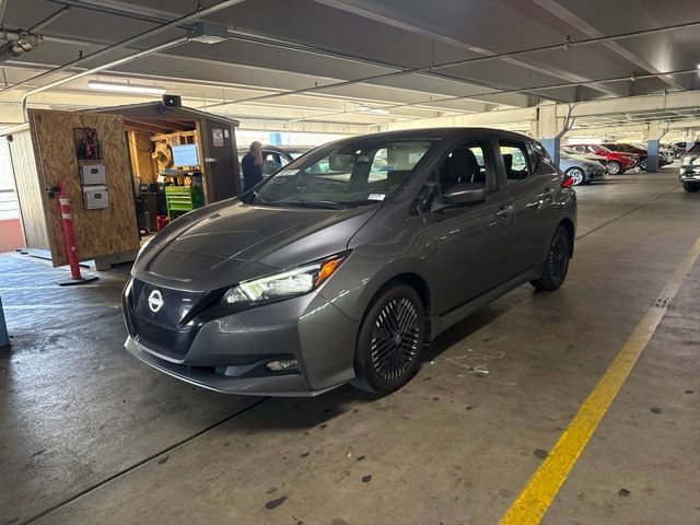 2024 NISSAN Leaf