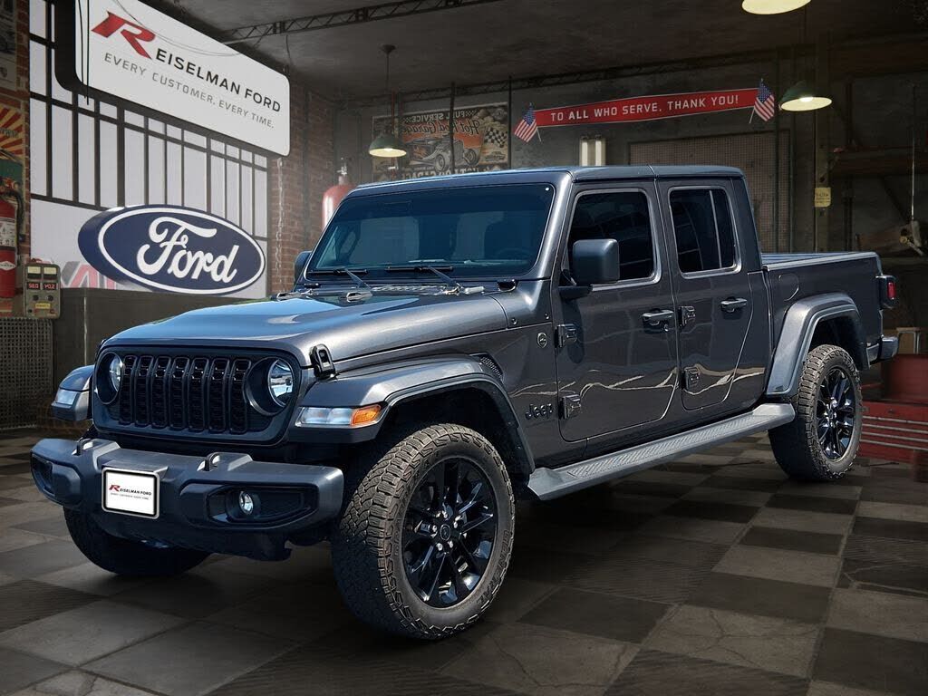 2025 JEEP Gladiator