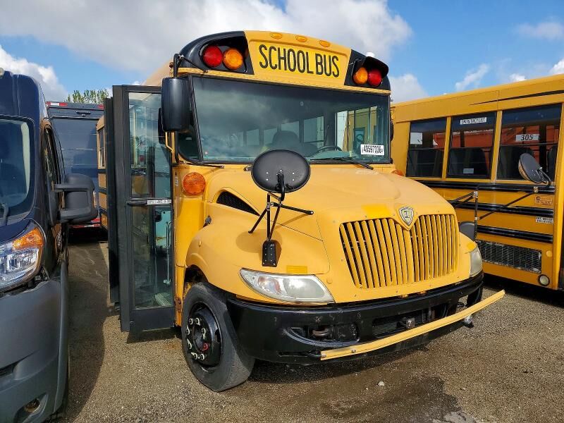 2013 IC BUS PB405