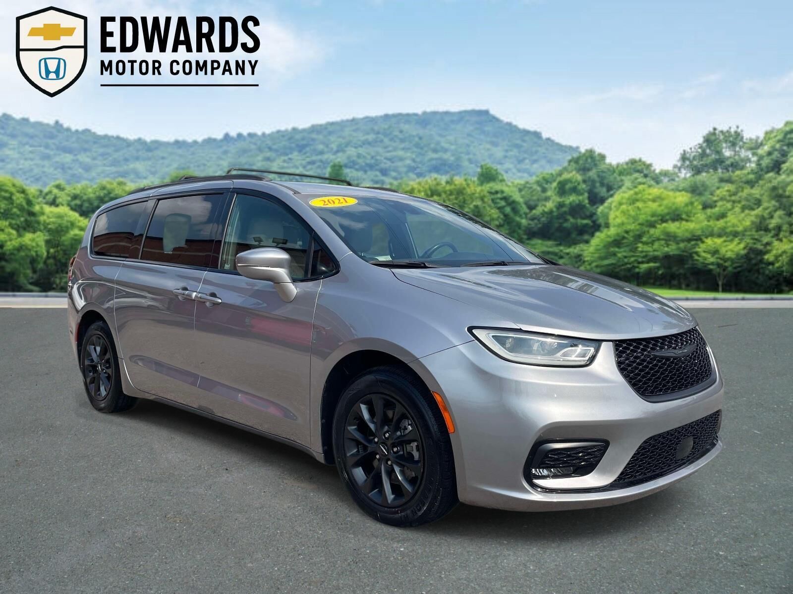 2021 CHRYSLER Pacifica