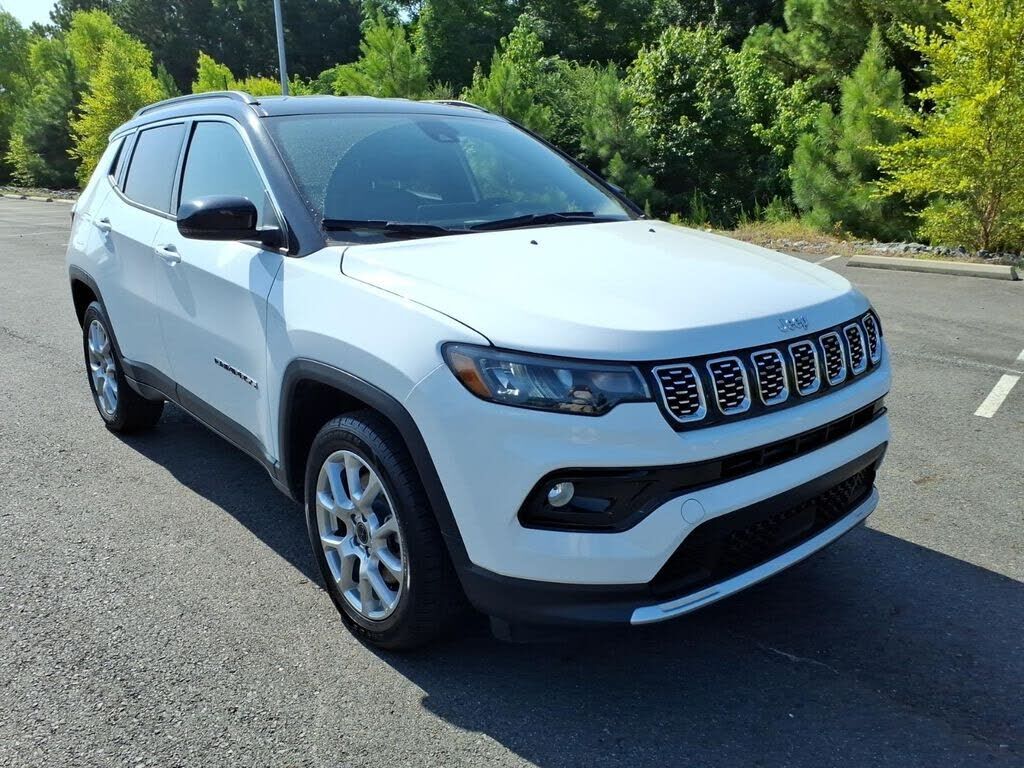 2025 JEEP Compass